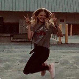 Meet your Posher, Hailey